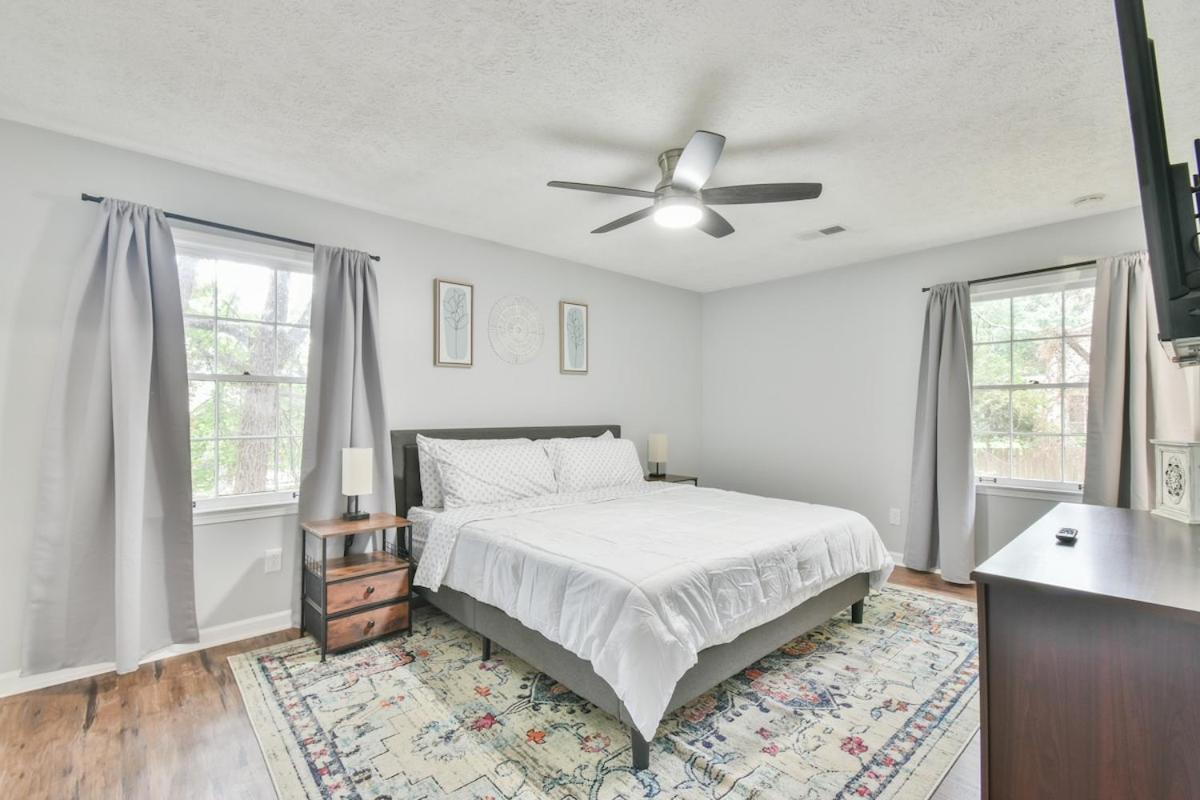 Cozy Home With Arcade, Ping Pong & Fenced Backyard Lawrenceville Exterior foto